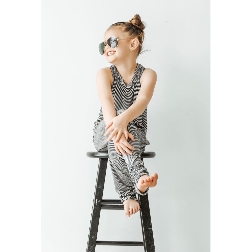 Be Mi Los Angeles romper with fine stripes, sleeveless design, and relaxed fit, perfect for casual summer wear.