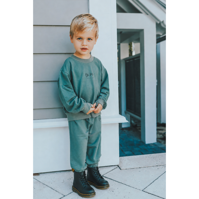 Be Mi Los Angeles organic cloud joggers, soft and comfortable cotton pants with relaxed fit and elastic waistband.