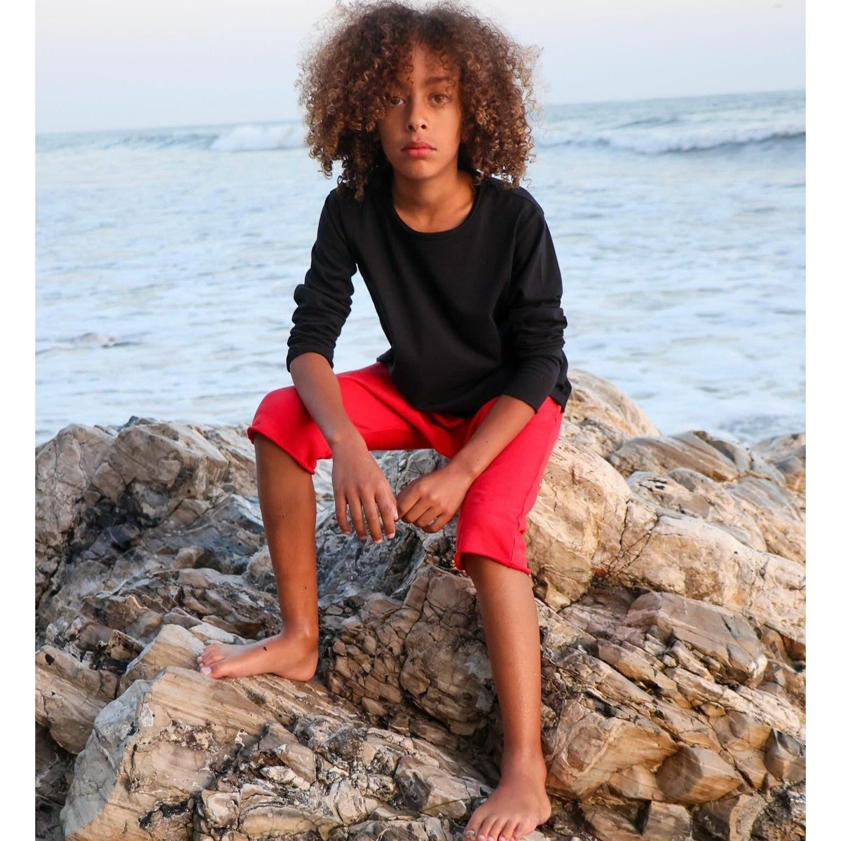 Black Be Mi Los Angeles Raw Edge Tee Long Sleeve, casual black long sleeve shirt with raw edge details, stylish and comfortable.