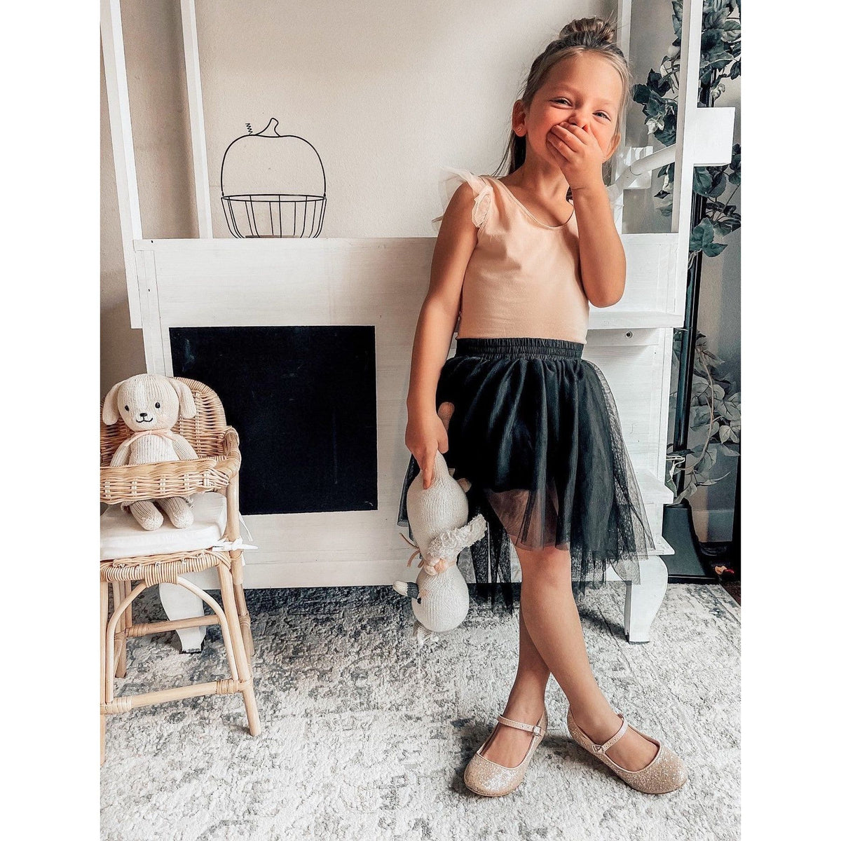 Be Mi Los Angeles high-low tutu skirt, showcasing flowing layers and playful design, perfect for stylish skirts and dancewear.