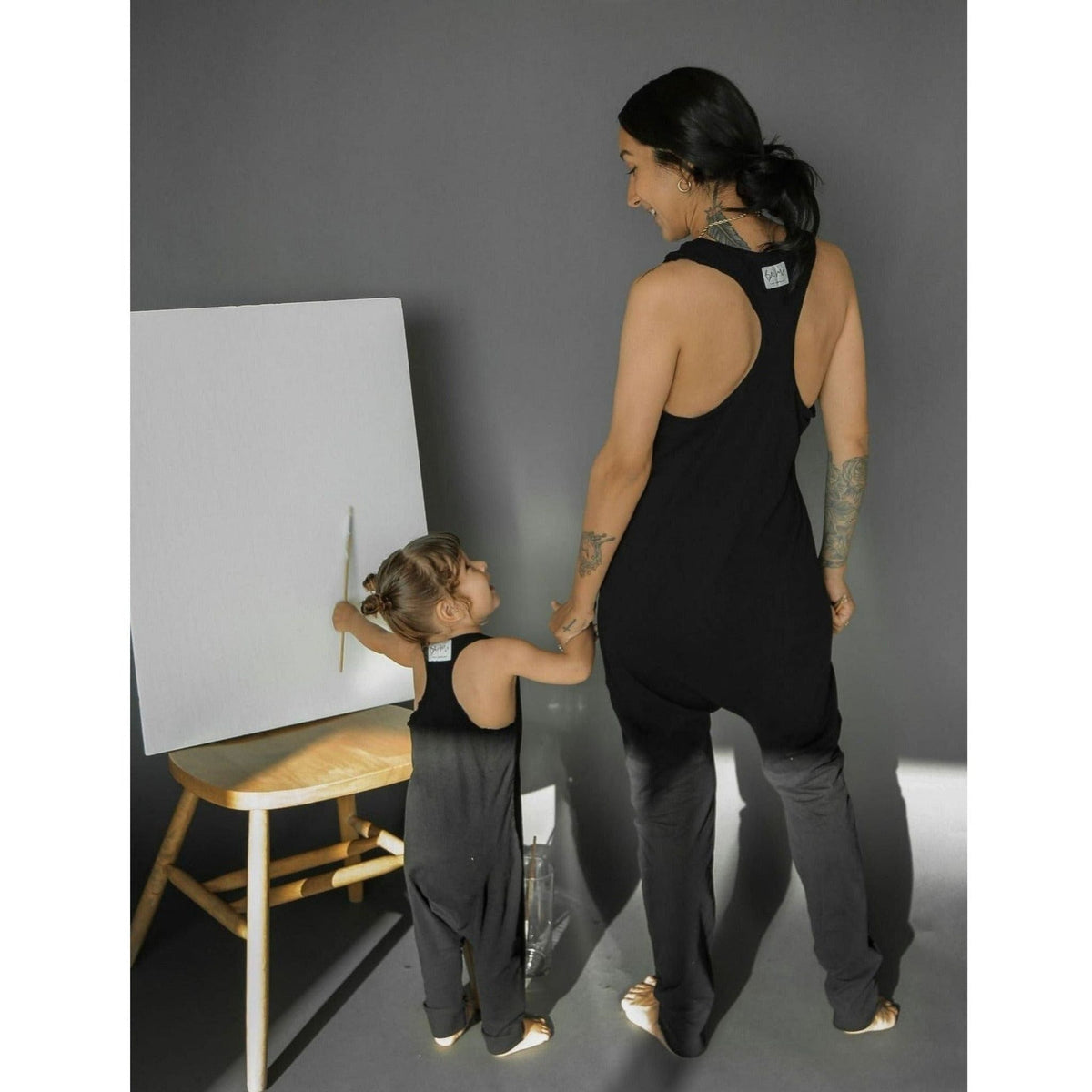 Be Mi Los Angeles women's romper featuring a stylish and comfortable design, perfect for casual or summer wear.
