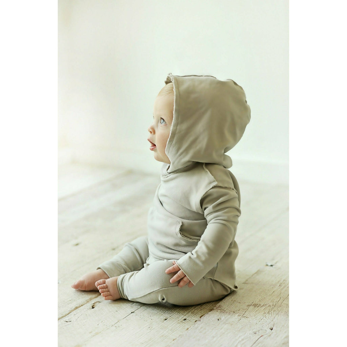 Organic Baby Malibu Pants by Be Mi Los Angeles in Bubble Gum Pink, soft and comfortable cotton baby pants with an elastic waistband.