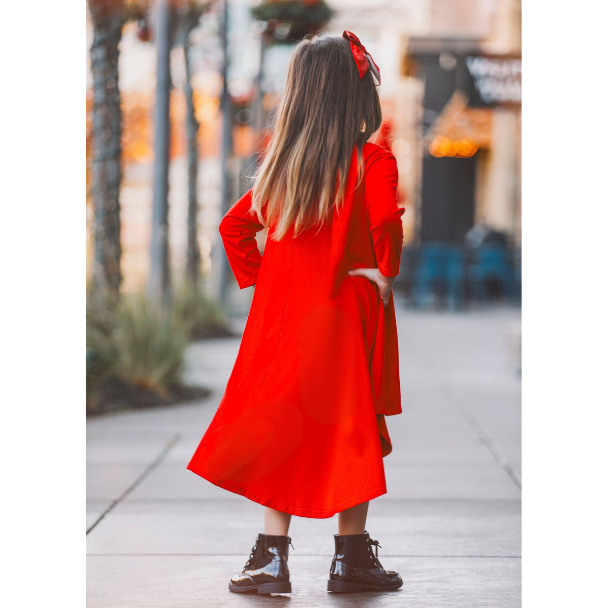 Be Mi Los Angeles Lumi Dress thumbnail image showcasing a stylish, elegant dress with a flattering fit and modern design.