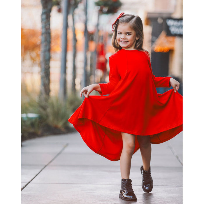 Be Mi Los Angeles Lumi Dress in soft fabric with a flowing silhouette, featuring delicate straps and elegant design.