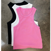 Be Mi Los Angeles modal ribbed tank top displayed on a model, featuring a fitted sleeveless design in soft fabric.