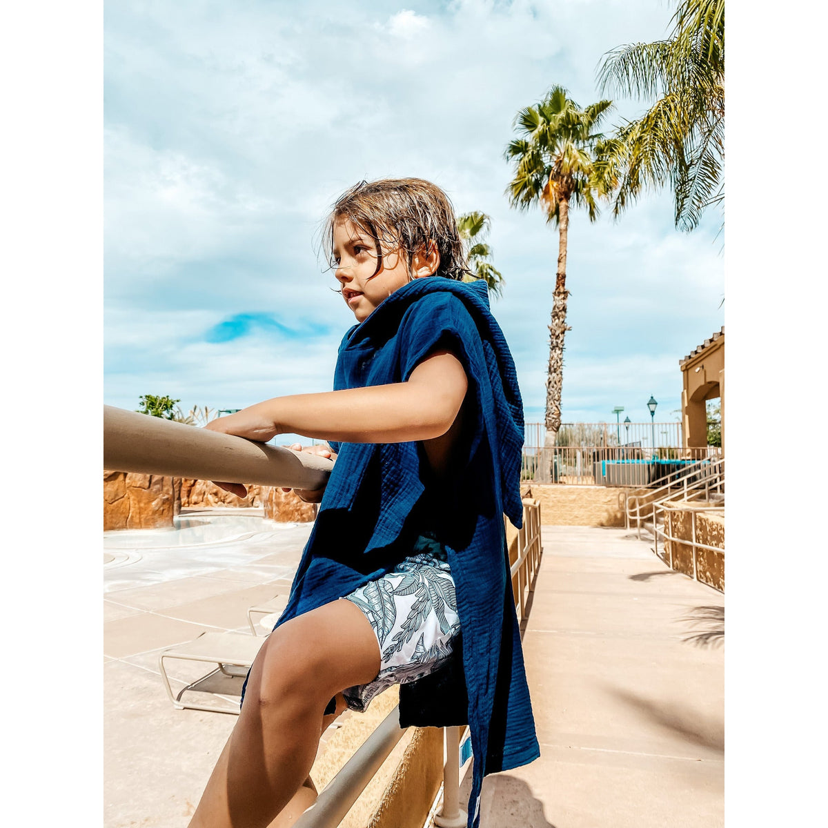 Be Mi Los Angeles beach and bath cover-up, lightweight and breezy fabric, worn over swimwear for beach or bath outings.
