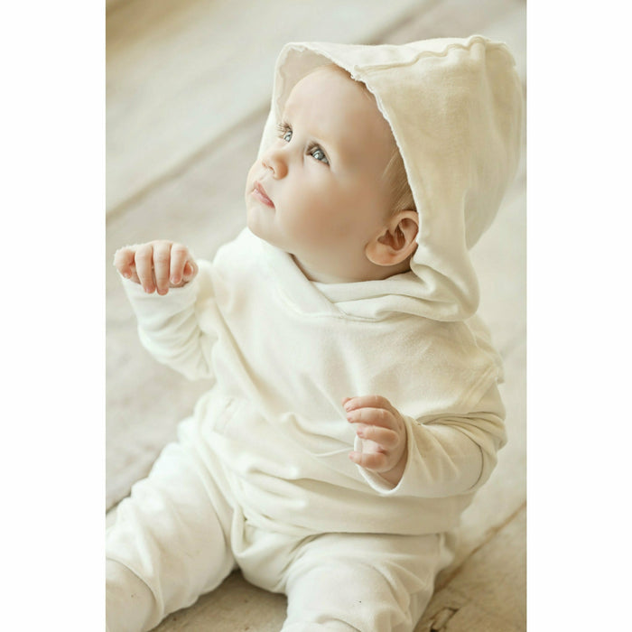 Cream organic baby Benji hoodie sweatshirt by Be Mi Los Angeles, featuring soft fabric and cozy design for little ones.