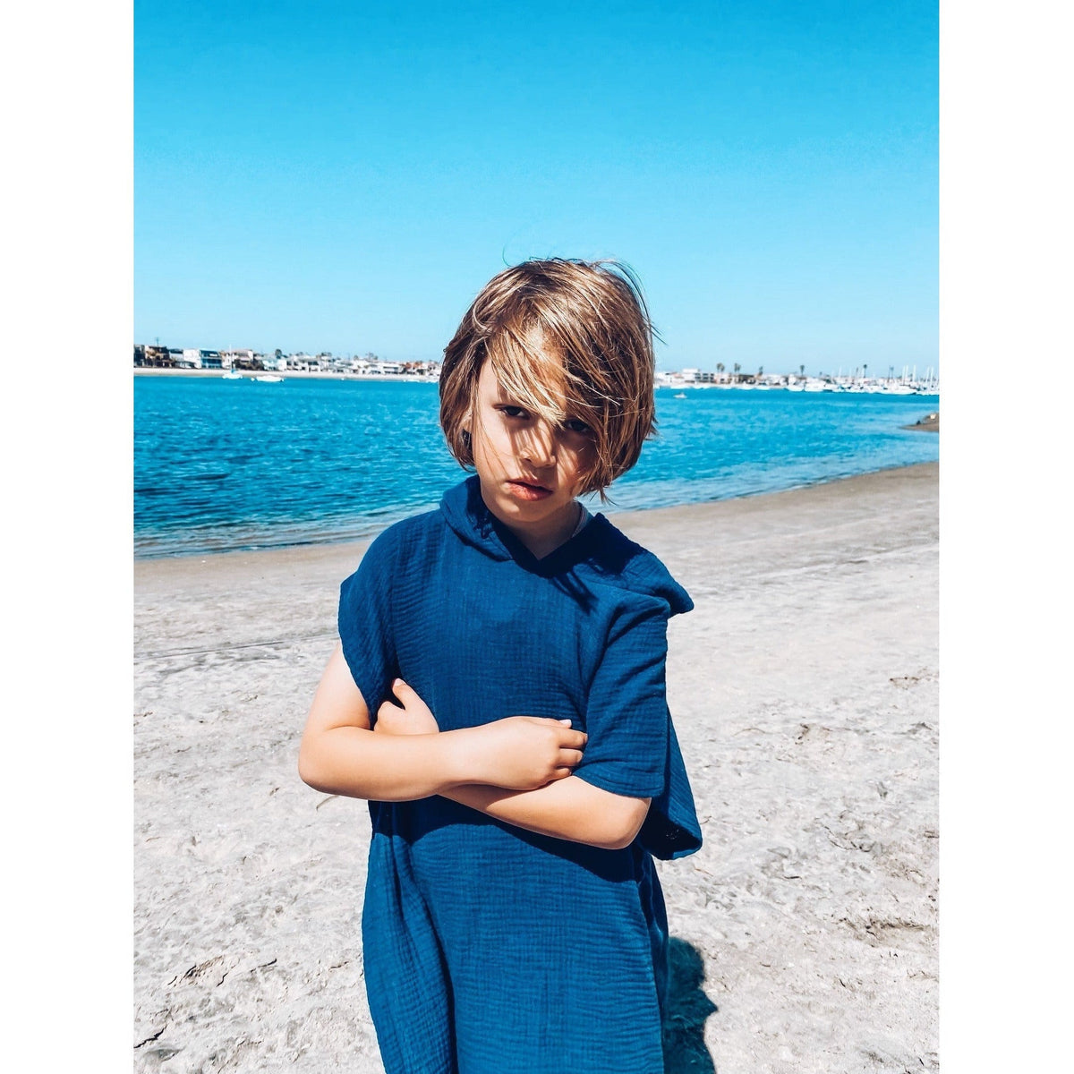 Be Mi Los Angeles beach and bath cover-up featuring lightweight fabric and stylish design, perfect for beach or poolside wear.
