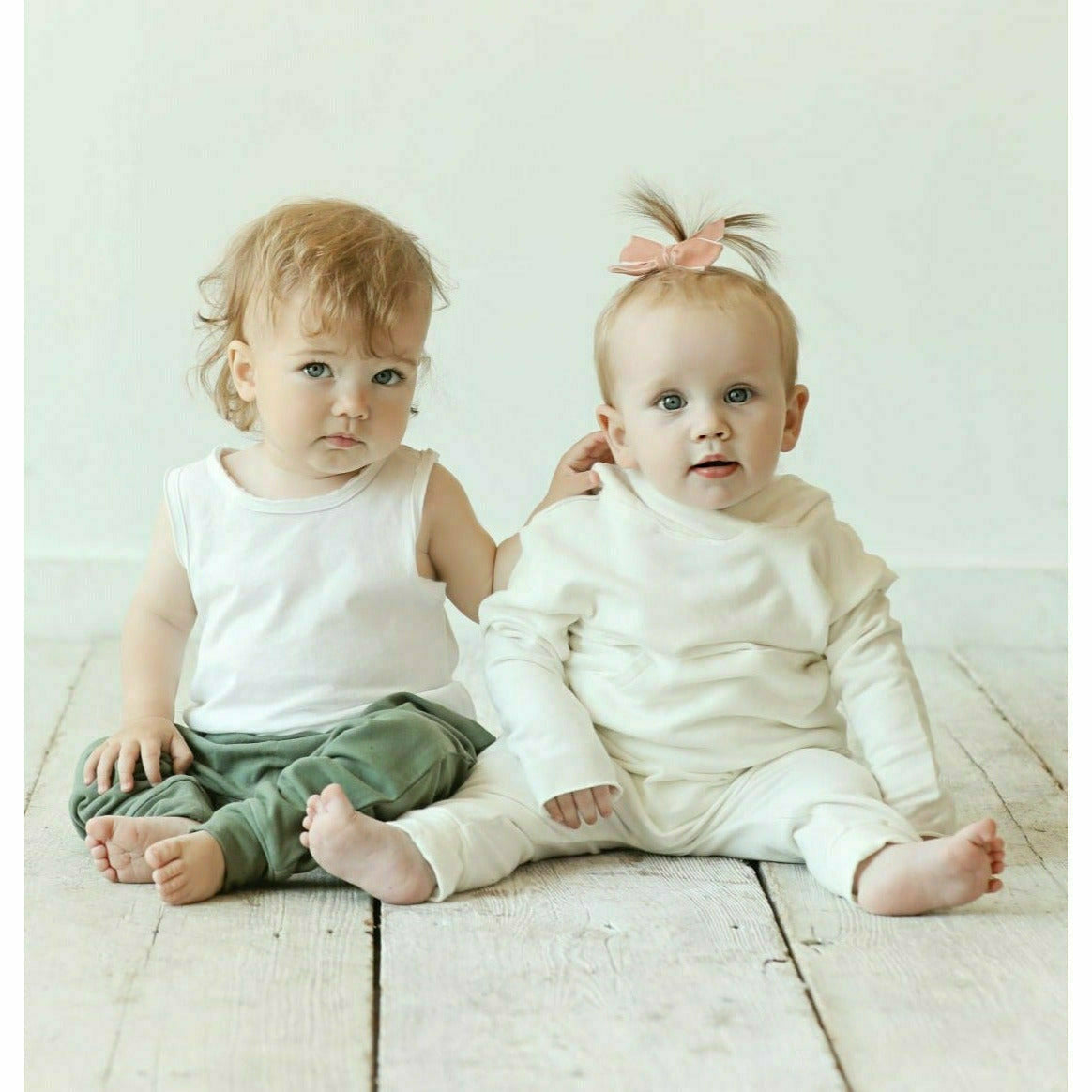 Organic Baby Benji Hoodie in cream color, a soft sweatshirt from Be Mi Los Angeles featuring a cozy, comfortable fit for infants.